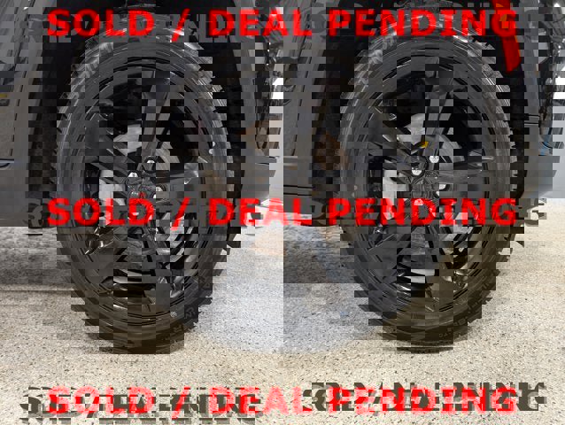 Used 2024 Jeep Grand Cherokee Limited w/ Black Appearance Package image 12