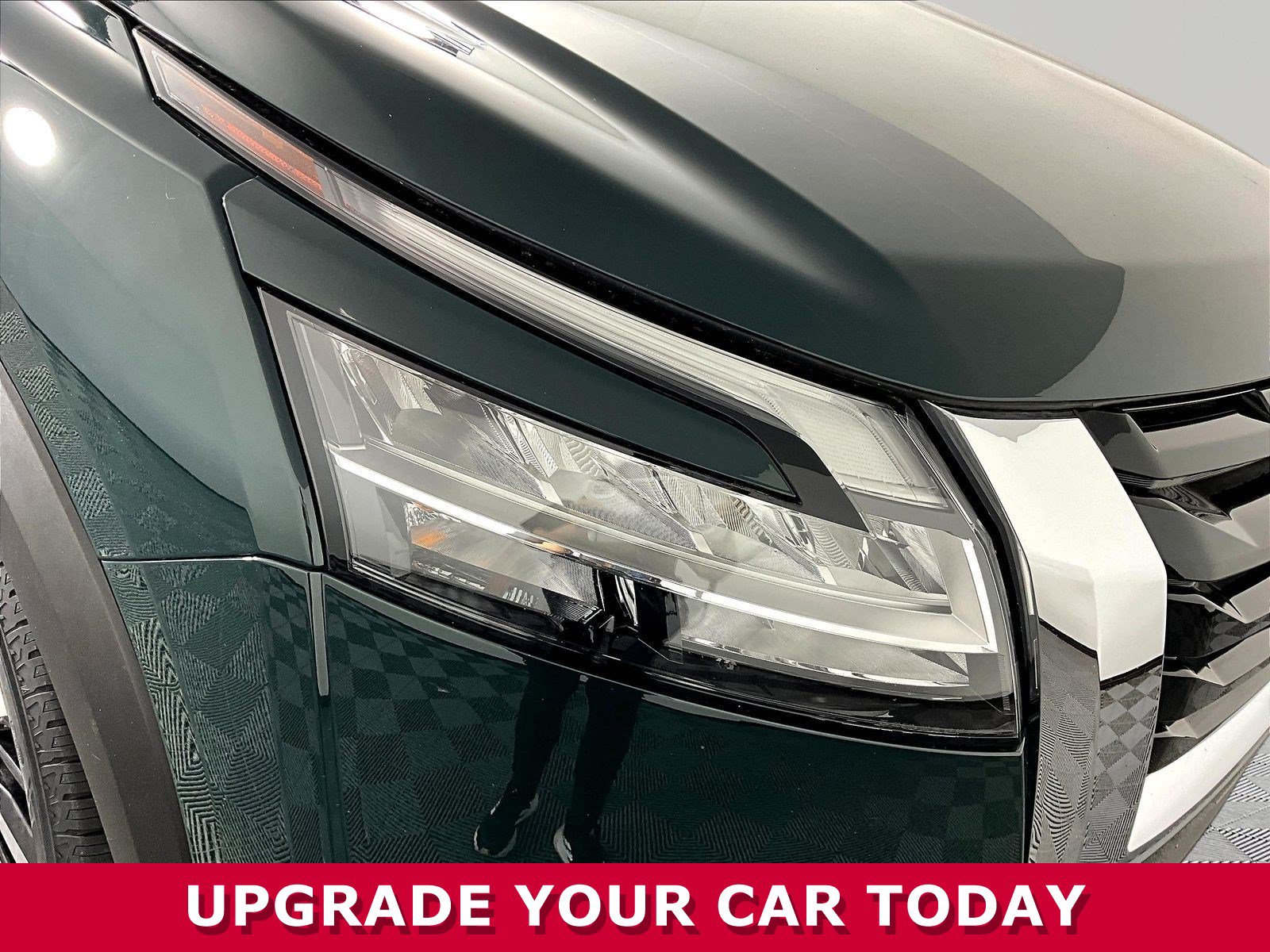 Certified 2024 Nissan Pathfinder Platinum w/ Cargo Package AWD/4WD image 33