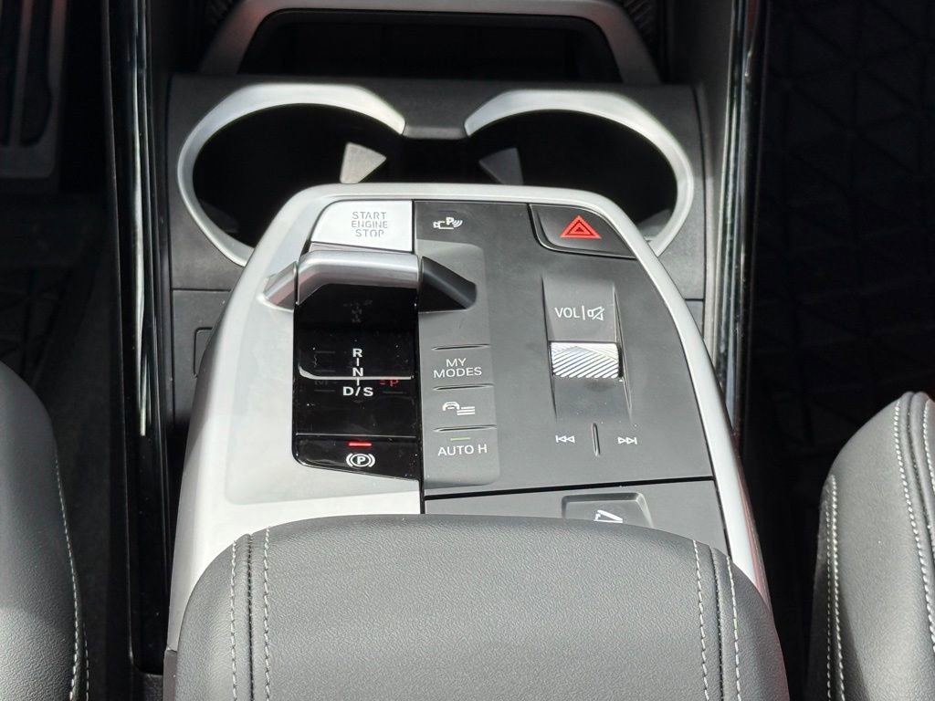 Used 2025 BMW X1 xDrive28i w/ Premium Package image 15