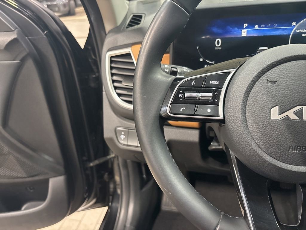 Certified 2024 Kia Seltos EX image 21