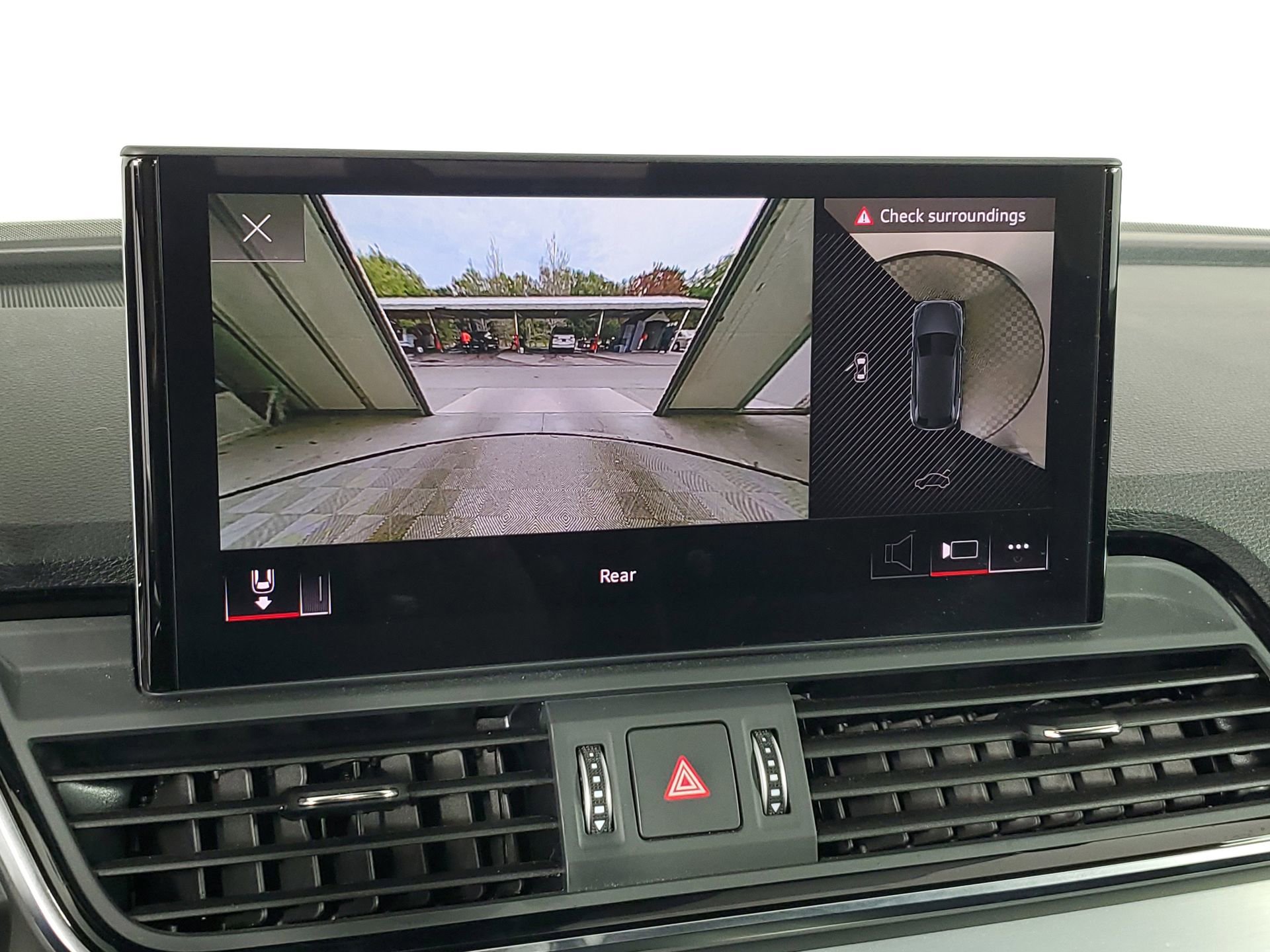 Certified 2023 Audi Q5 e Premium Plus w/ Premium Plus Package image 39