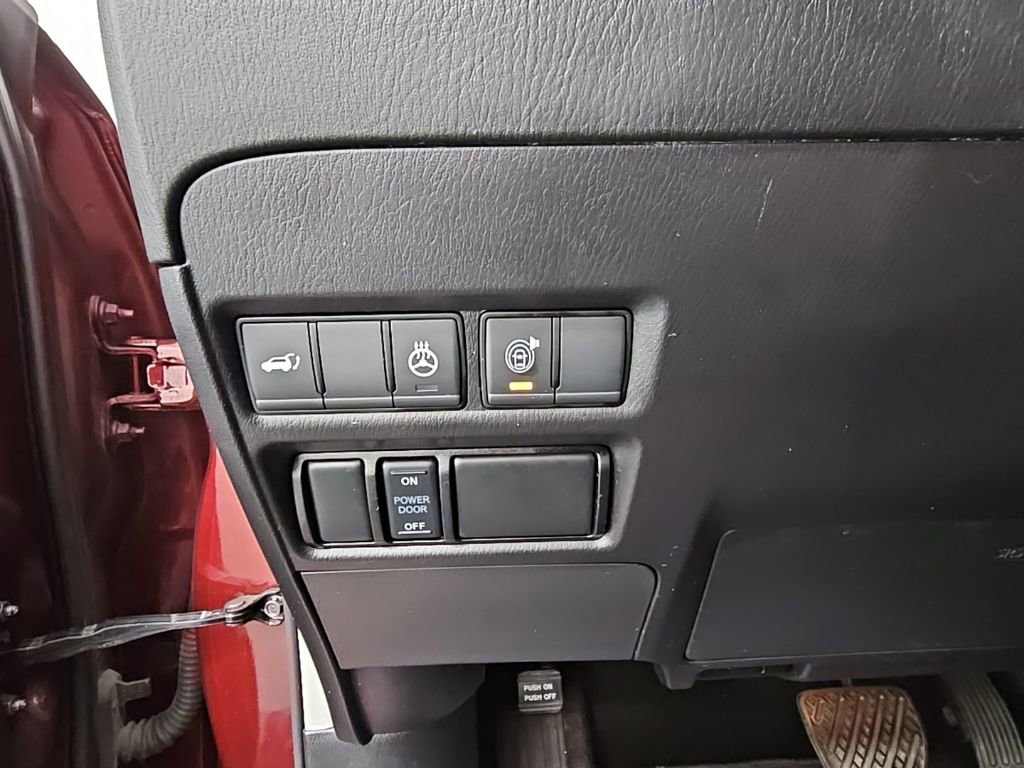 Used 2023 Nissan Armada Platinum w/ Captain's Chairs Package image 30