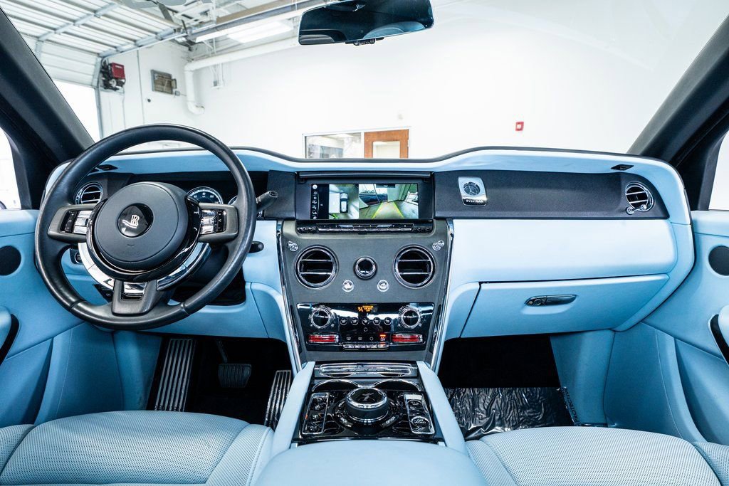 Used 2022 Rolls-Royce Cullinan image 68