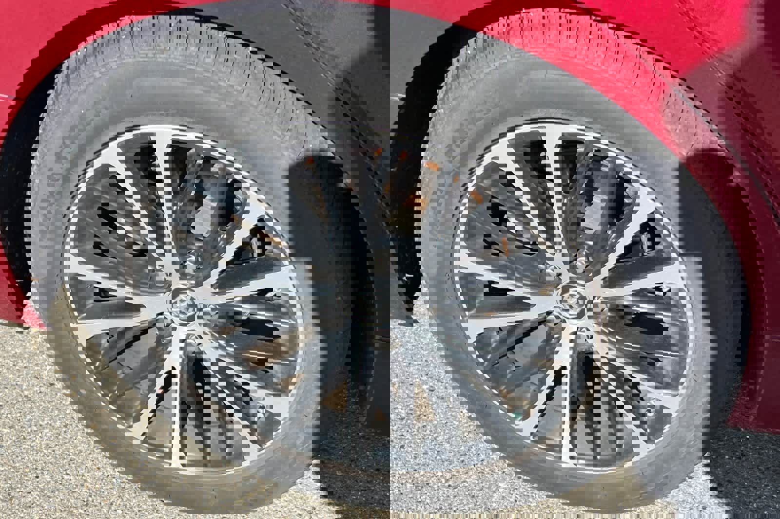 Certified 2018 Toyota Camry SE w/ Moonroof Package image 12