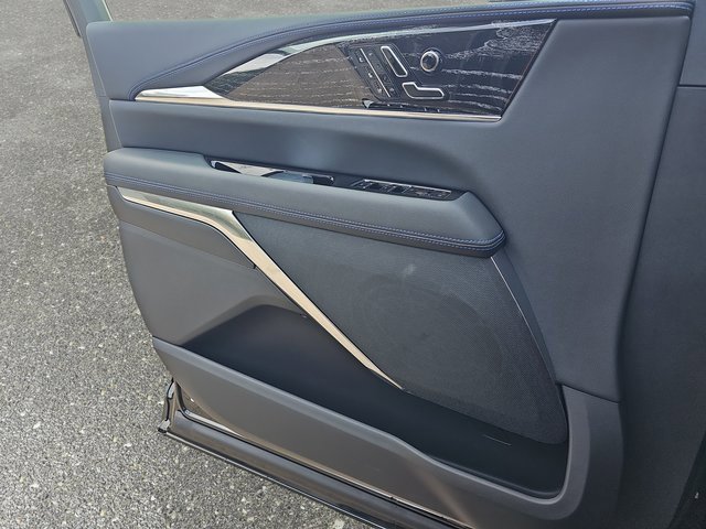 New 2026 Cadillac Escalade IQ Sport 1 w/ LPO, ONYX Package image 30