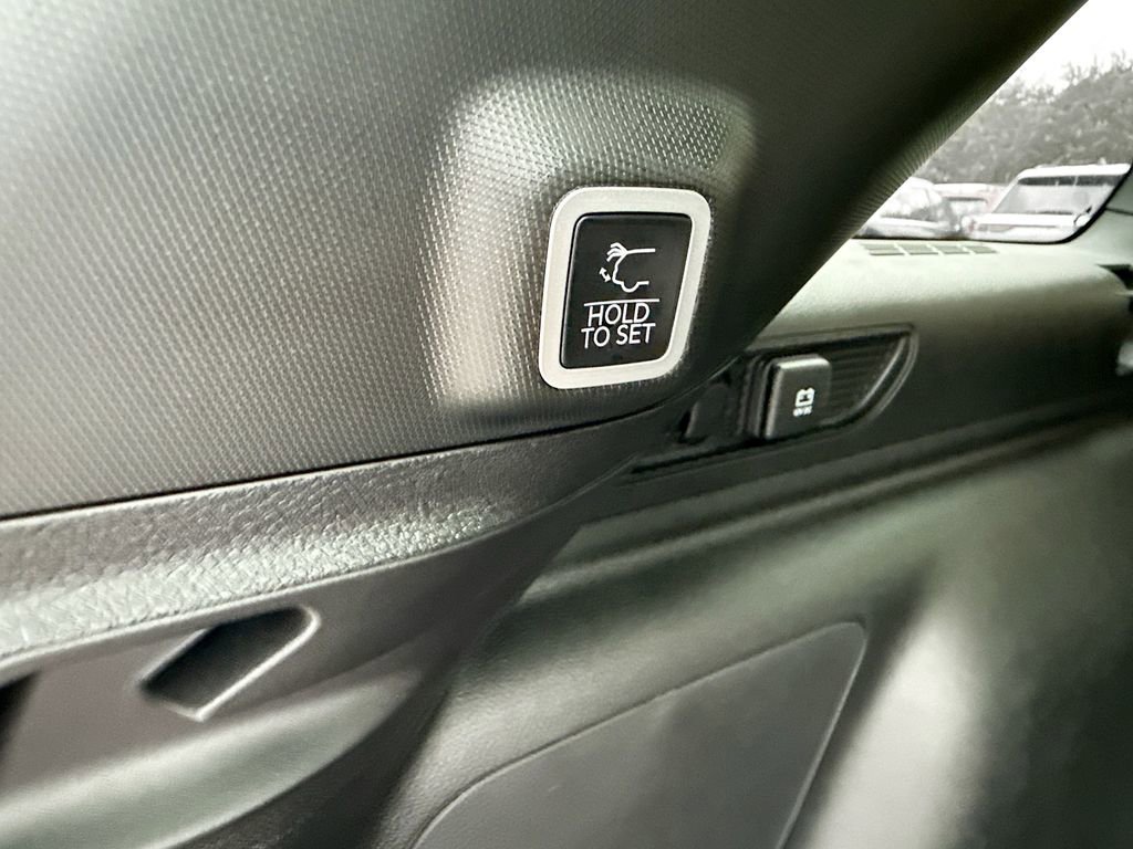 New 2024 Jeep Grand Cherokee Limited 4xe image 31