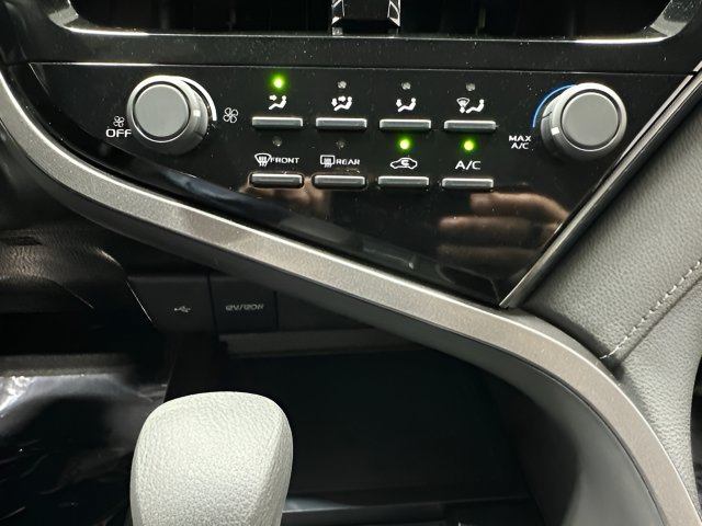 Used 2021 Toyota Camry LE w/ Carpet Mat Package (TMS) FWD image 23