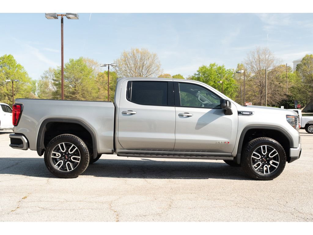 Used 2025 GMC Sierra 1500 AT4 w/ AT4 Premium Package image 9