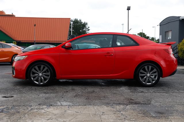 Used 2011 Kia Forte Koup SX FWD image 4