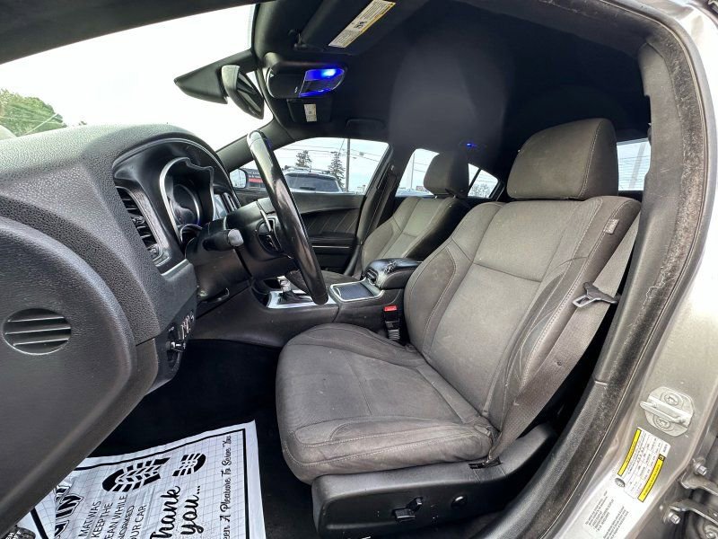 Used 2016 Dodge Charger R/T RWD image 10