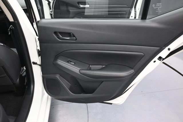 Used 2024 Nissan Altima 2.5 SV AWD/4WD image 30