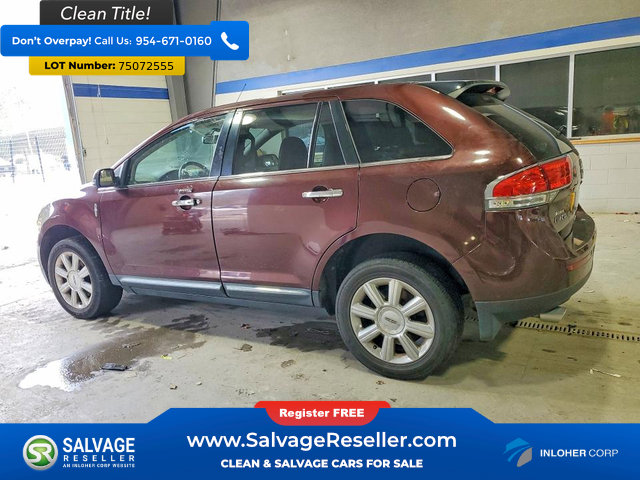 Used 2012 Lincoln MKX FWD image 3