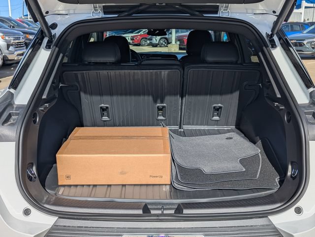New 2026 Chevrolet Equinox EV LT FWD image 29