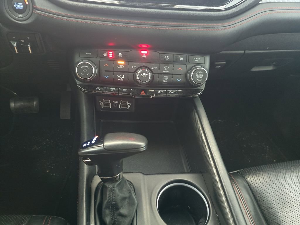Used 2024 Dodge Durango GT image 15