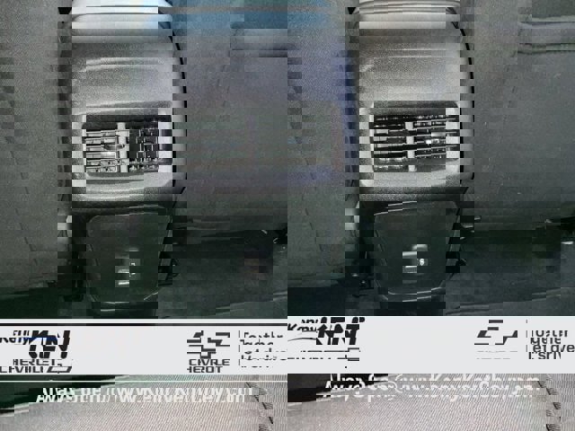 Used 2019 Chevrolet Equinox LT w/ Driver Convenience Package image 12