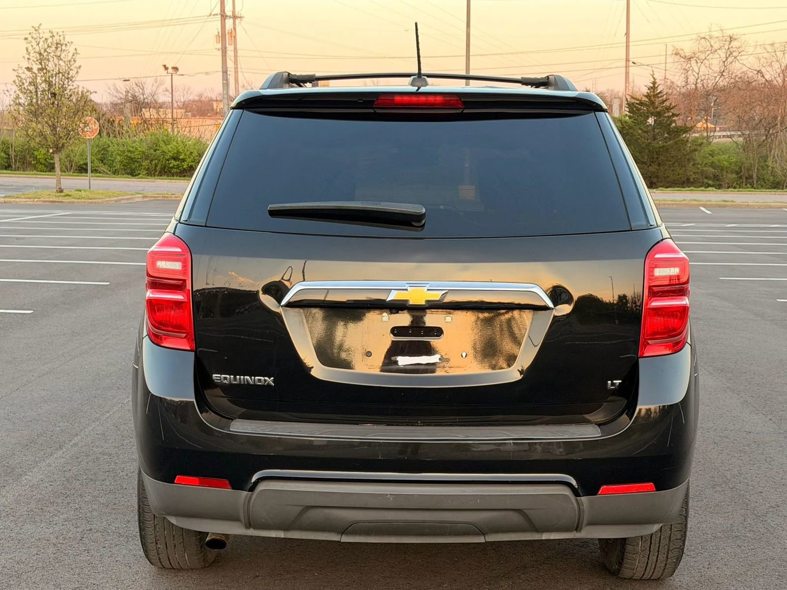 Used 2017 Chevrolet Equinox LT w/ Convenience Package FWD image 4