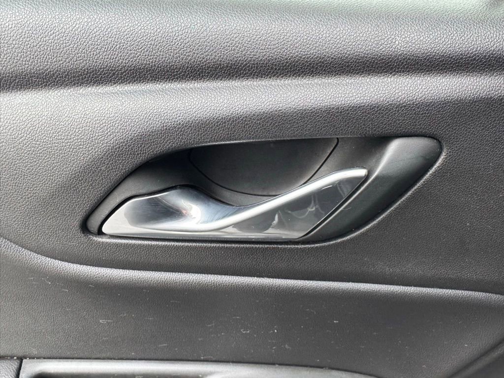 Used 2020 Chevrolet Blazer LT image 17