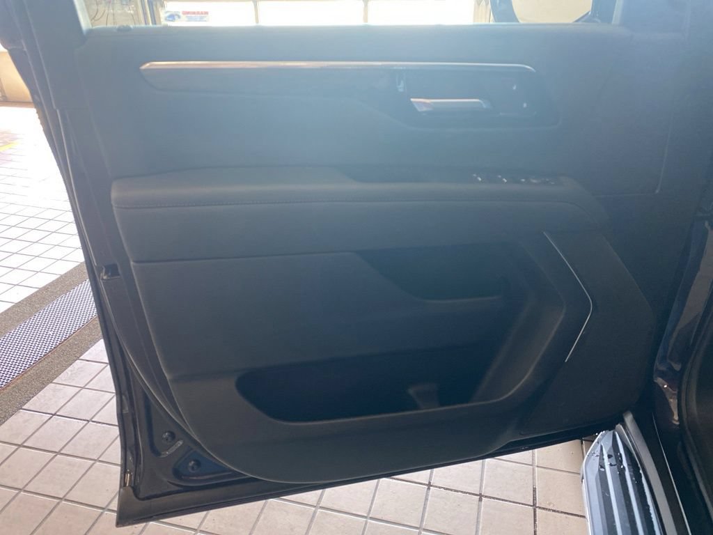 New 2026 Chevrolet Tahoe LS w/ LS Custom Edition AWD/4WD image 11