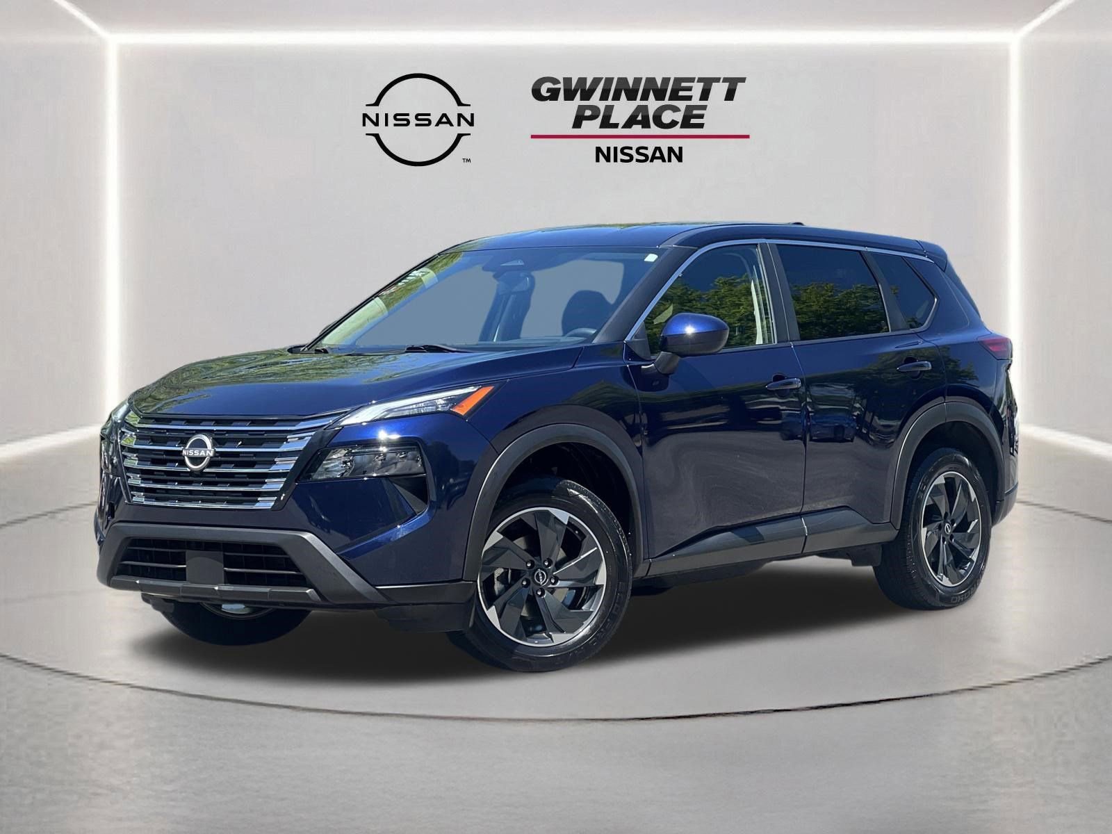 Used 2024 Nissan Rogue SV image 1