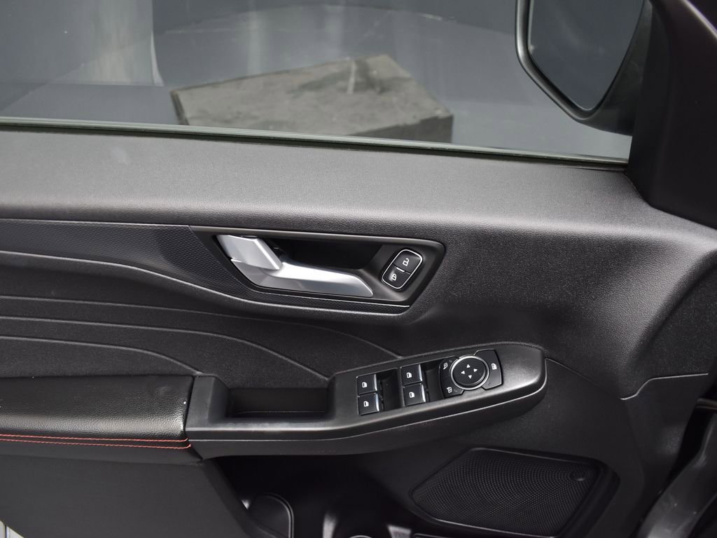 Used 2023 Ford Escape ST-Line image 20