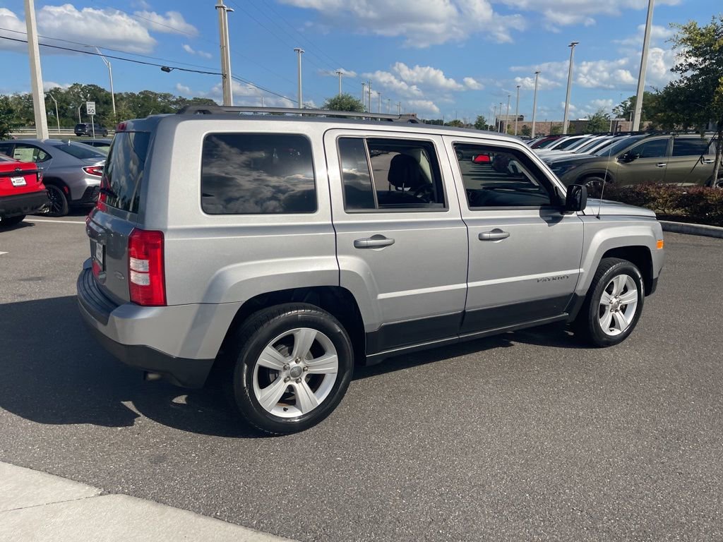 Used 2015 Jeep Patriot Latitude FWD image 5