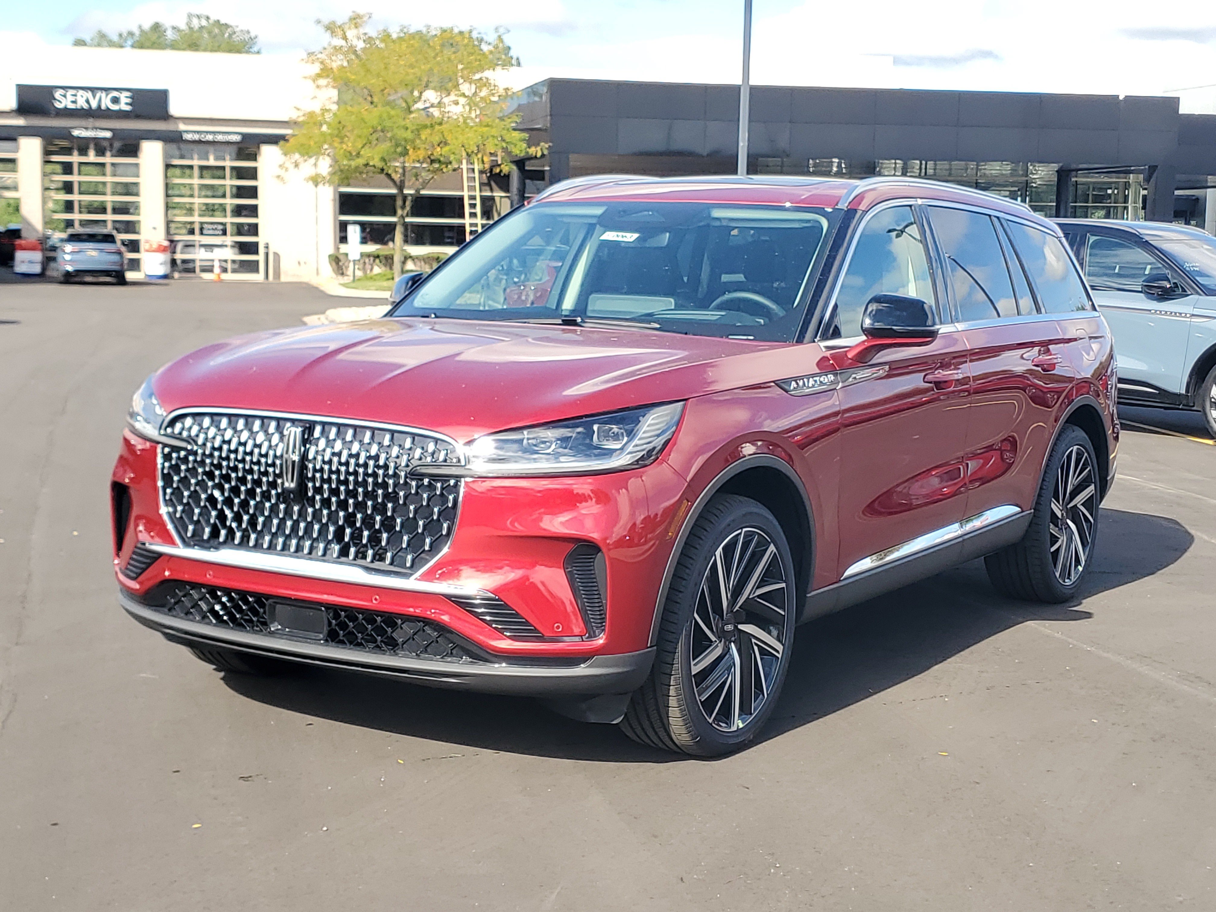 New 2027 Lincoln Aviator Reserve AWD/4WD image 2