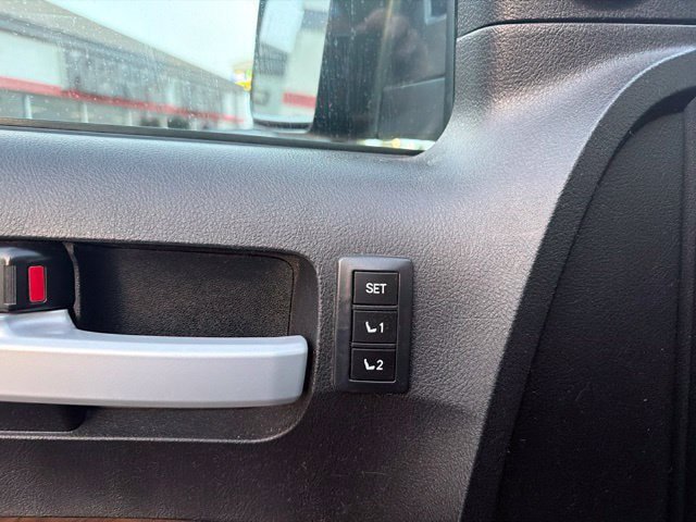 Used 2013 Toyota Tundra Limited w/ Memory Pkg AWD/4WD image 9