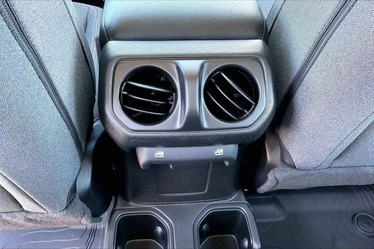 New 2026 Jeep Gladiator Sport AWD/4WD image 14