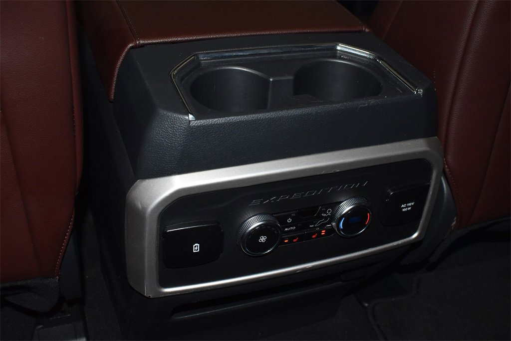Used 2024 Ford Expedition Limited image 32