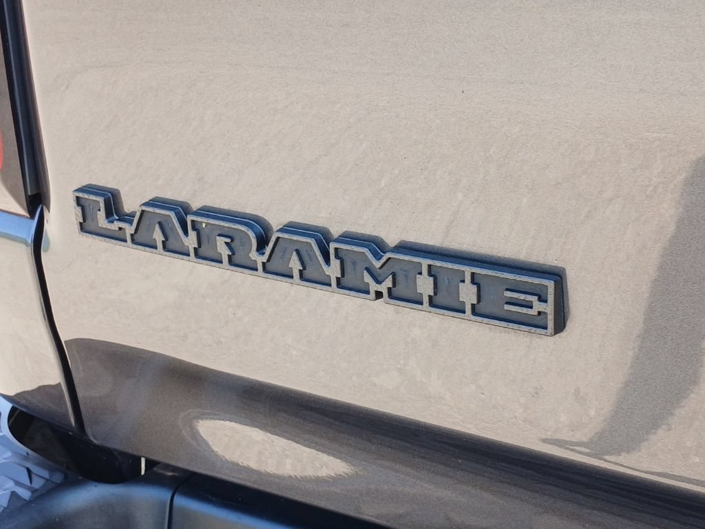 Used 2022 RAM 1500 Laramie AWD/4WD image 32
