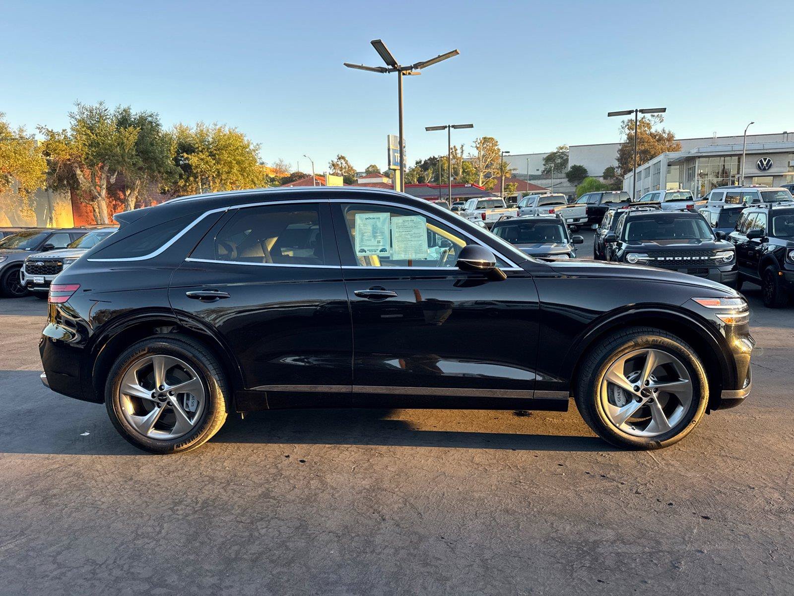 Used 2026 Genesis GV70 2.5T AWD/4WD image 7