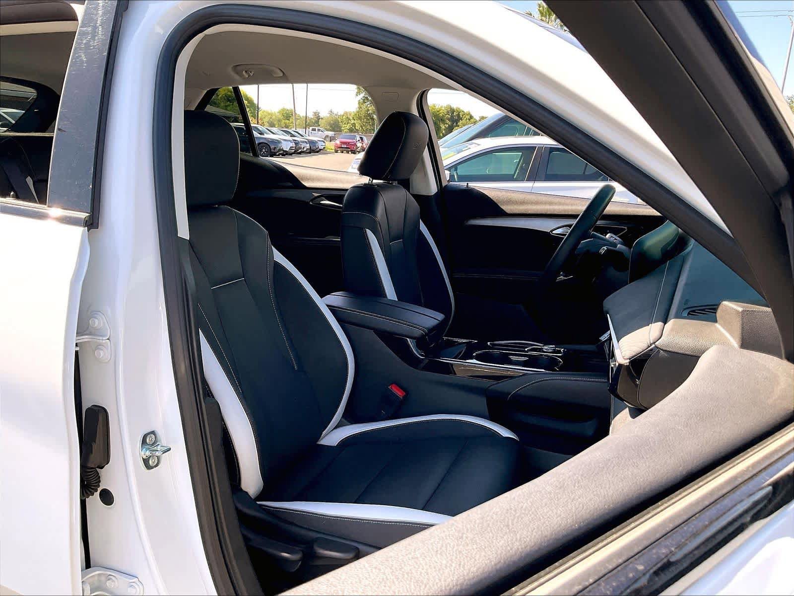 Used 2025 Buick Envision Sport Touring AWD/4WD image 10