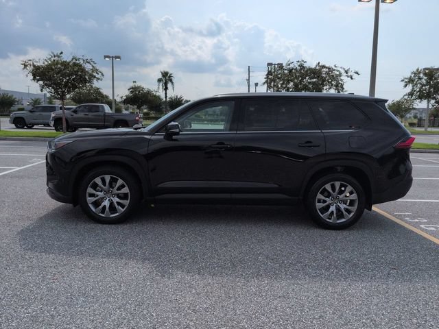 Certified 2024 Toyota Grand Highlander FWD image 7