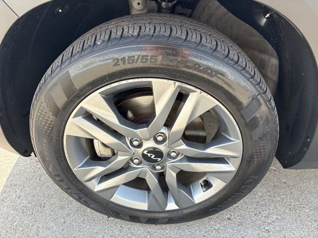 Used 2023 Kia Seltos S w/ Navigation Package image 14