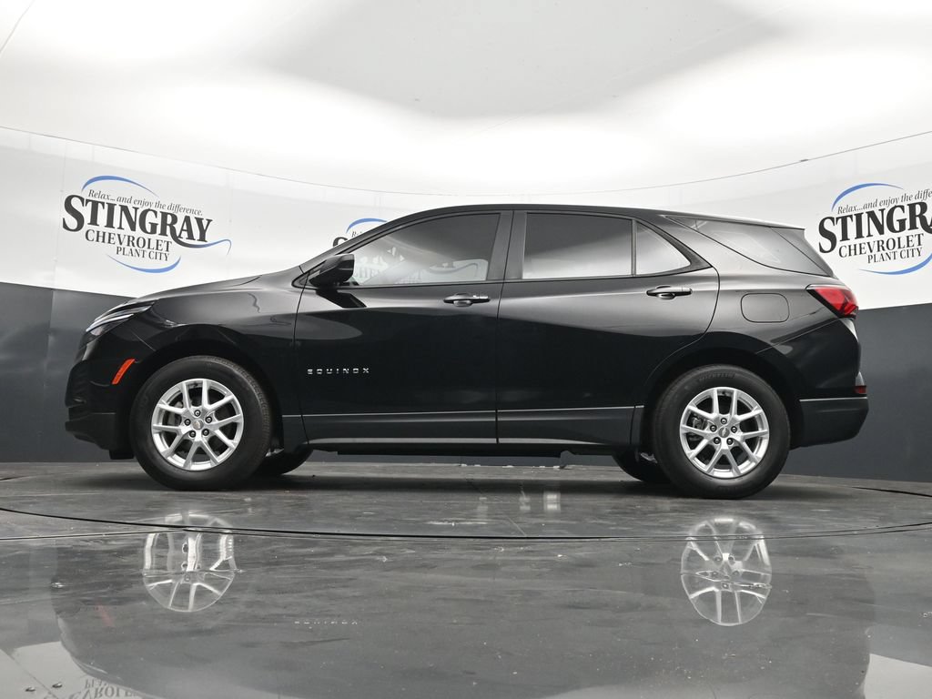 Used 2023 Chevrolet Equinox LS FWD image 32