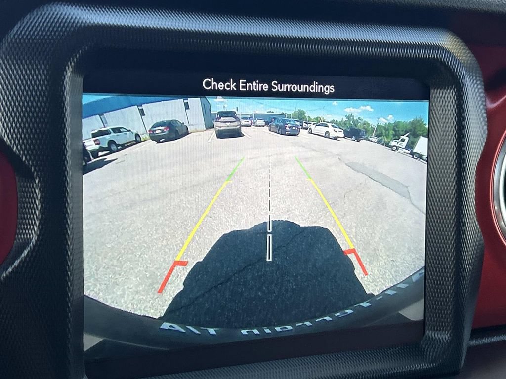 Used 2018 Jeep Wrangler Unlimited Rubicon w/ Dual Top Group AWD/4WD image 30