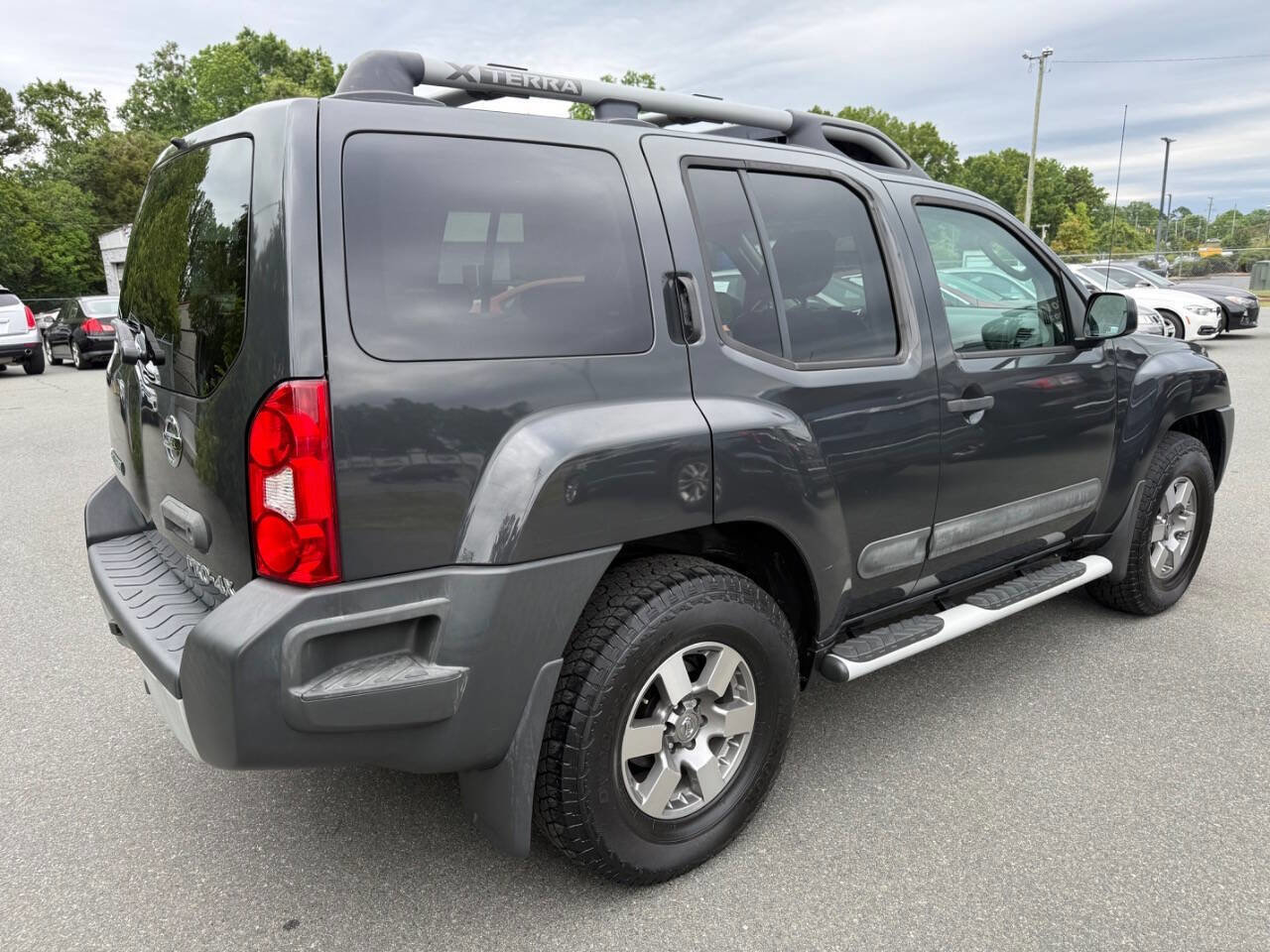 Used 2011 Nissan Xterra PRO-4X w/ Pro-4x Leather Pkg AWD/4WD image 4