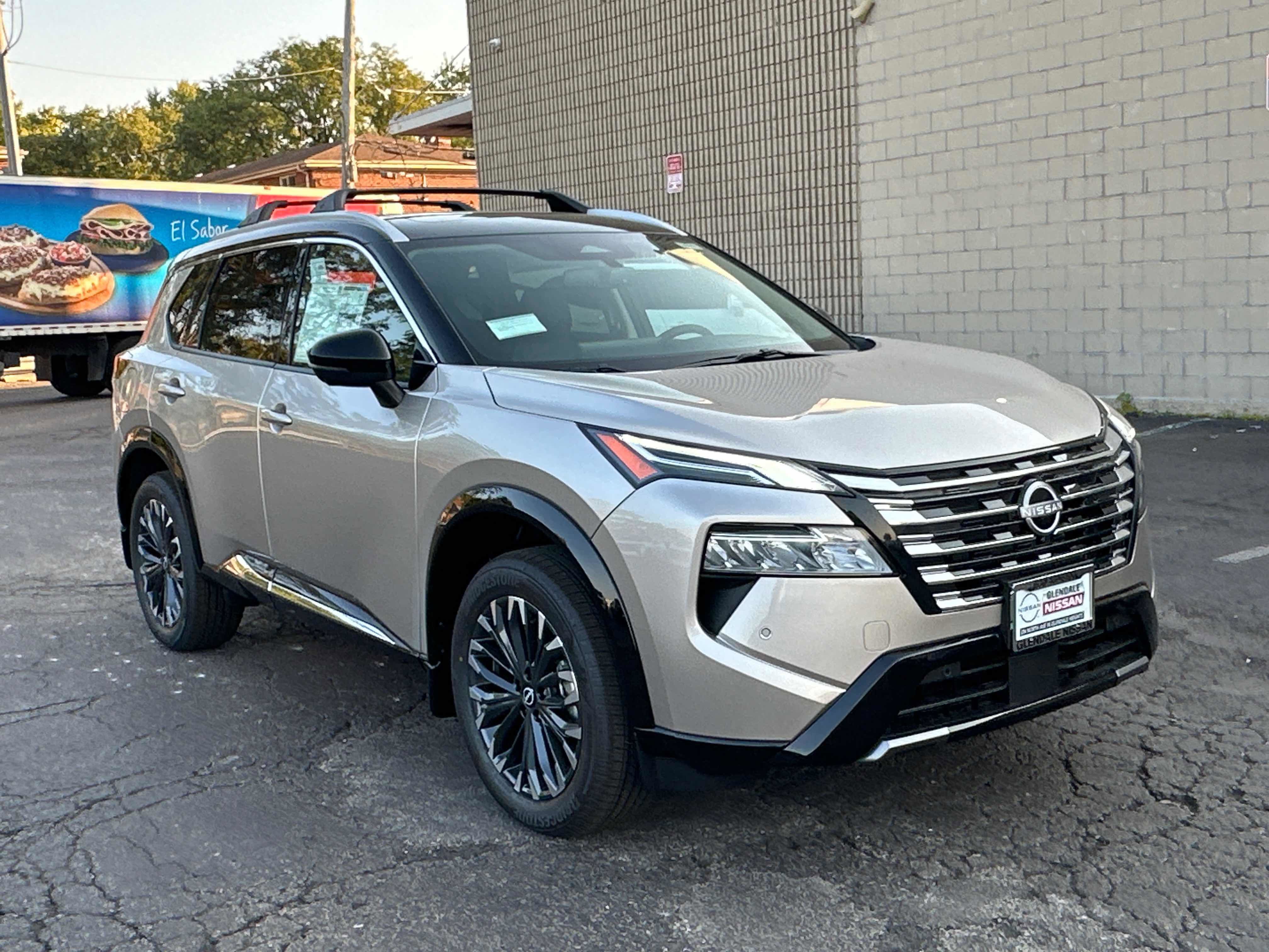 New 2026 Nissan Rogue Platinum w/ Platinum Premium Package image 3
