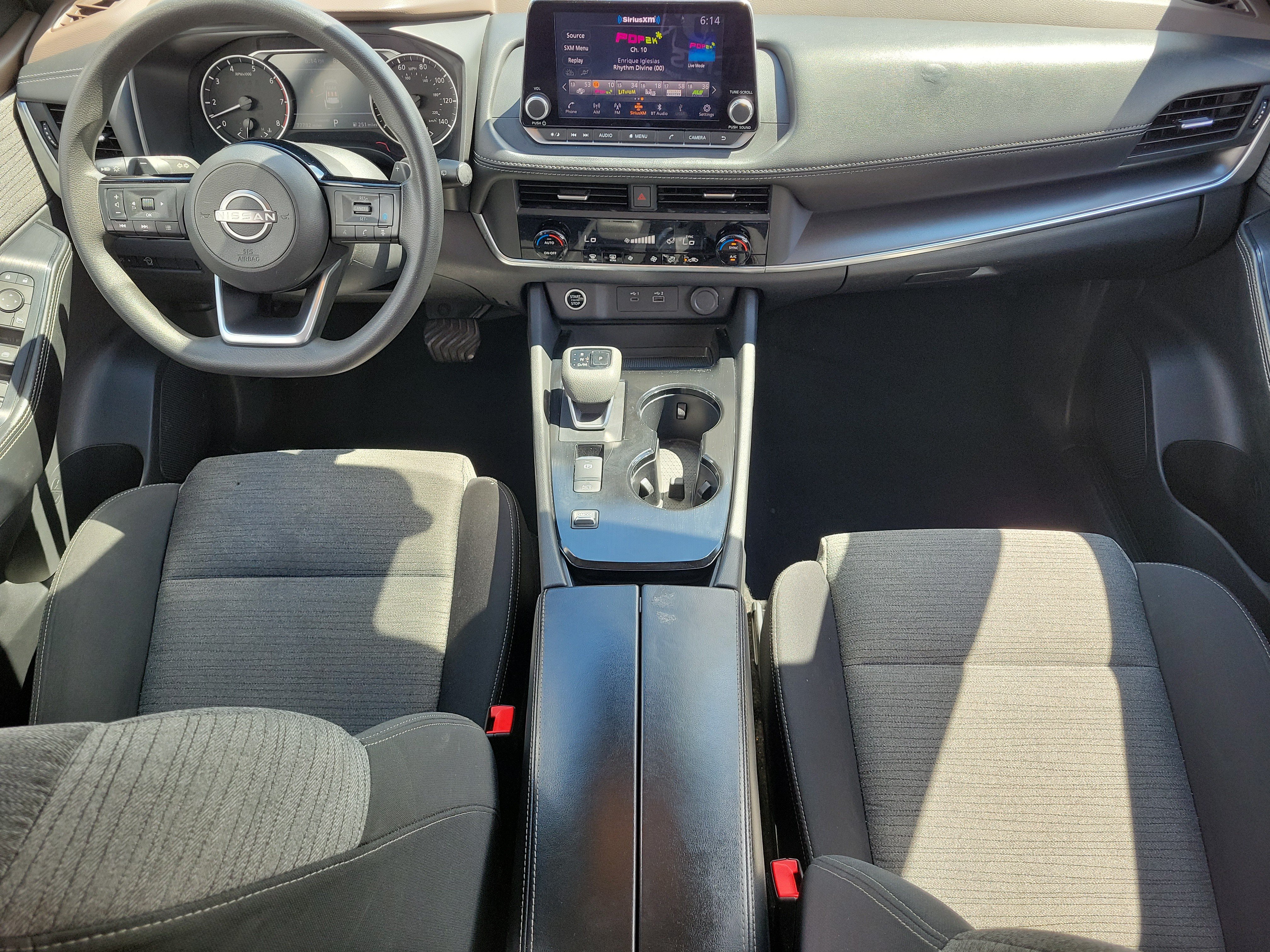 Used 2023 Nissan Rogue SV FWD image 18