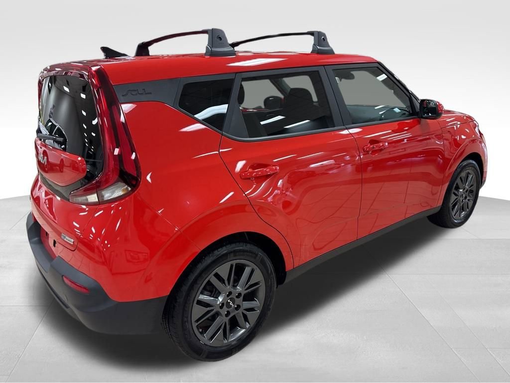 Used 2022 Kia Soul EX image 8