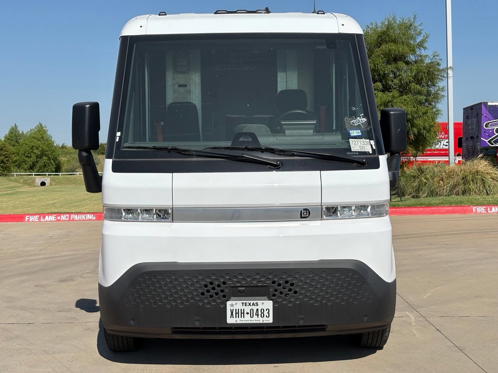 Used 2024 Chevrolet Brightdrop 400 w/ Commercial Equipment Package AWD/4WD video 2