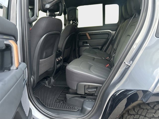 Used 2023 Land Rover Defender 110 X image 14