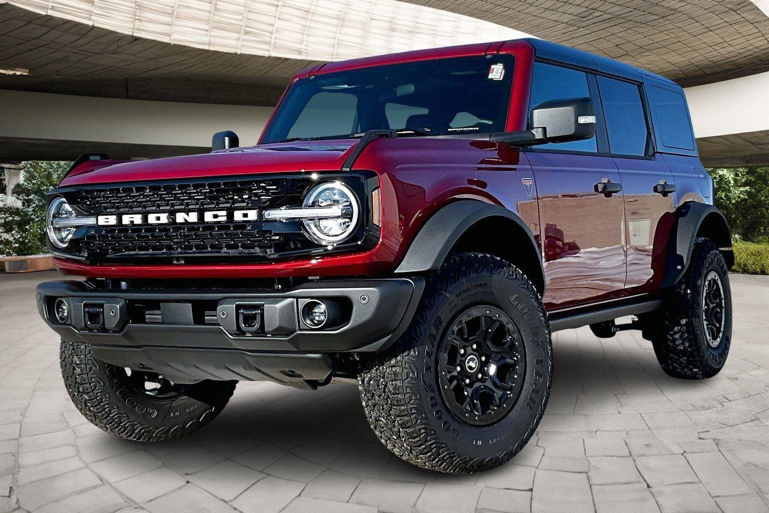 New 2025 Ford Bronco Badlands image 1