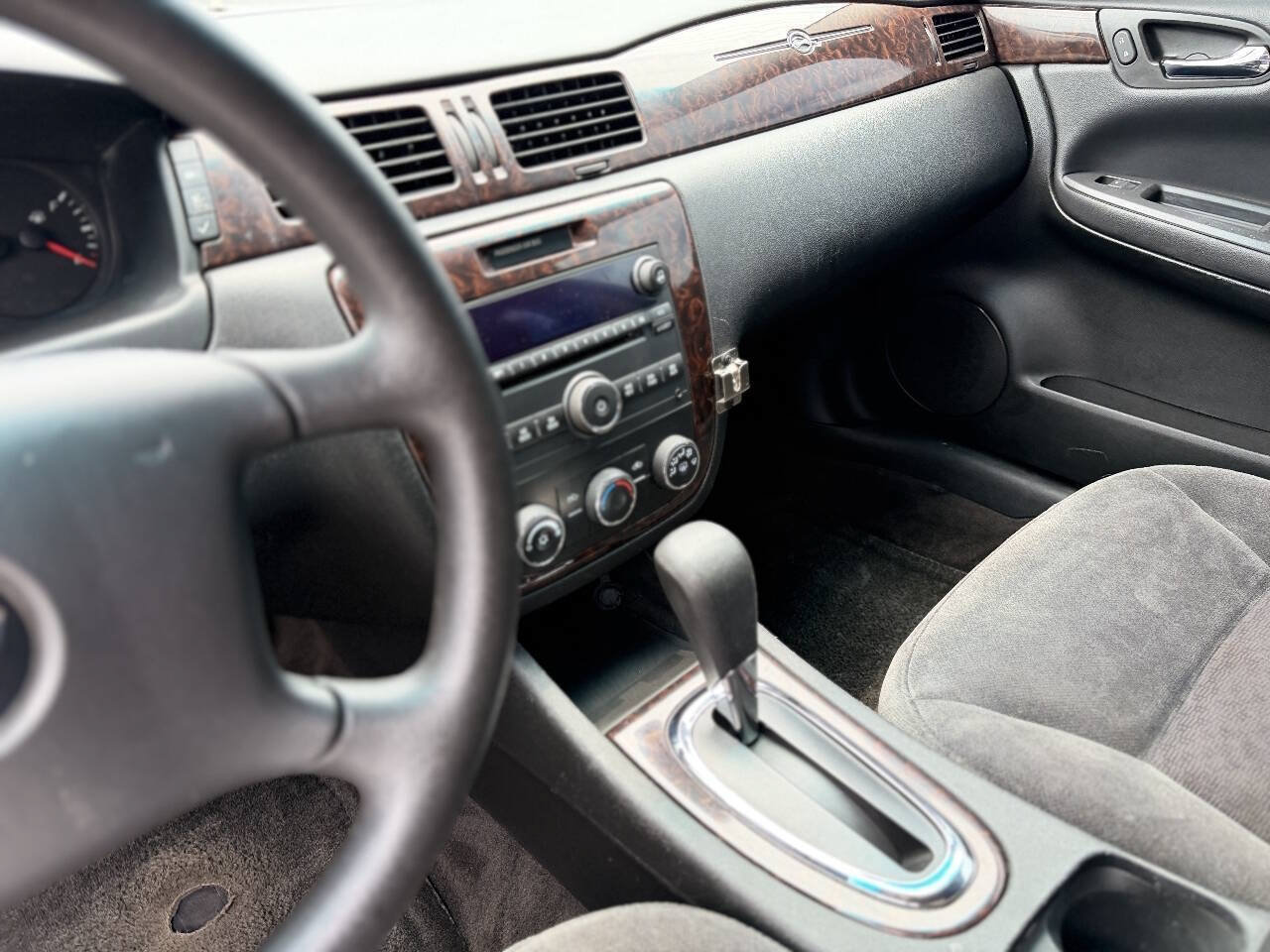 Used 2014 Chevrolet Impala Limited LS FWD image 15