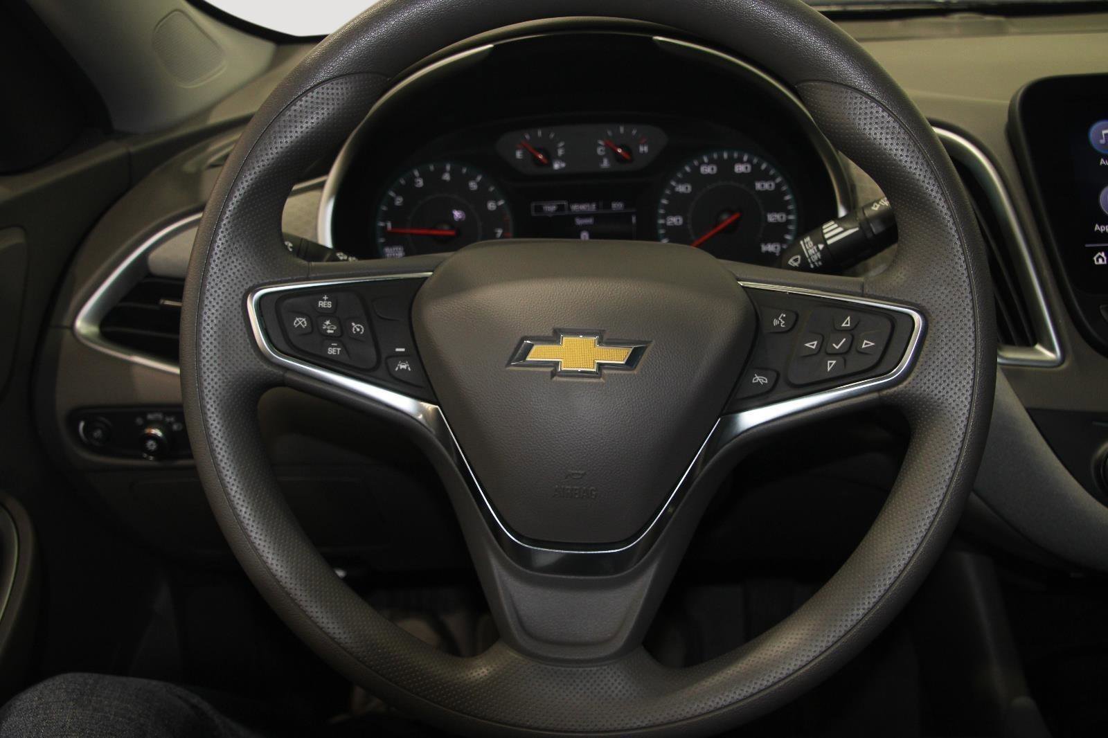 Used 2025 Chevrolet Malibu LS image 16