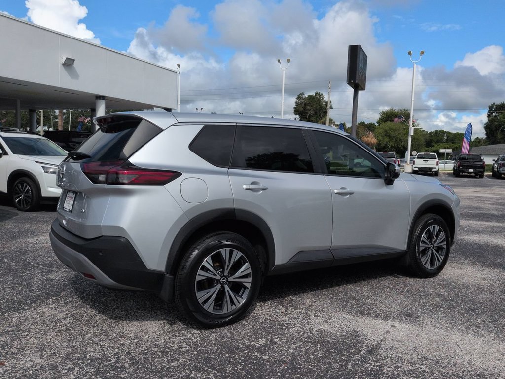 Used 2022 Nissan Rogue SV FWD image 4