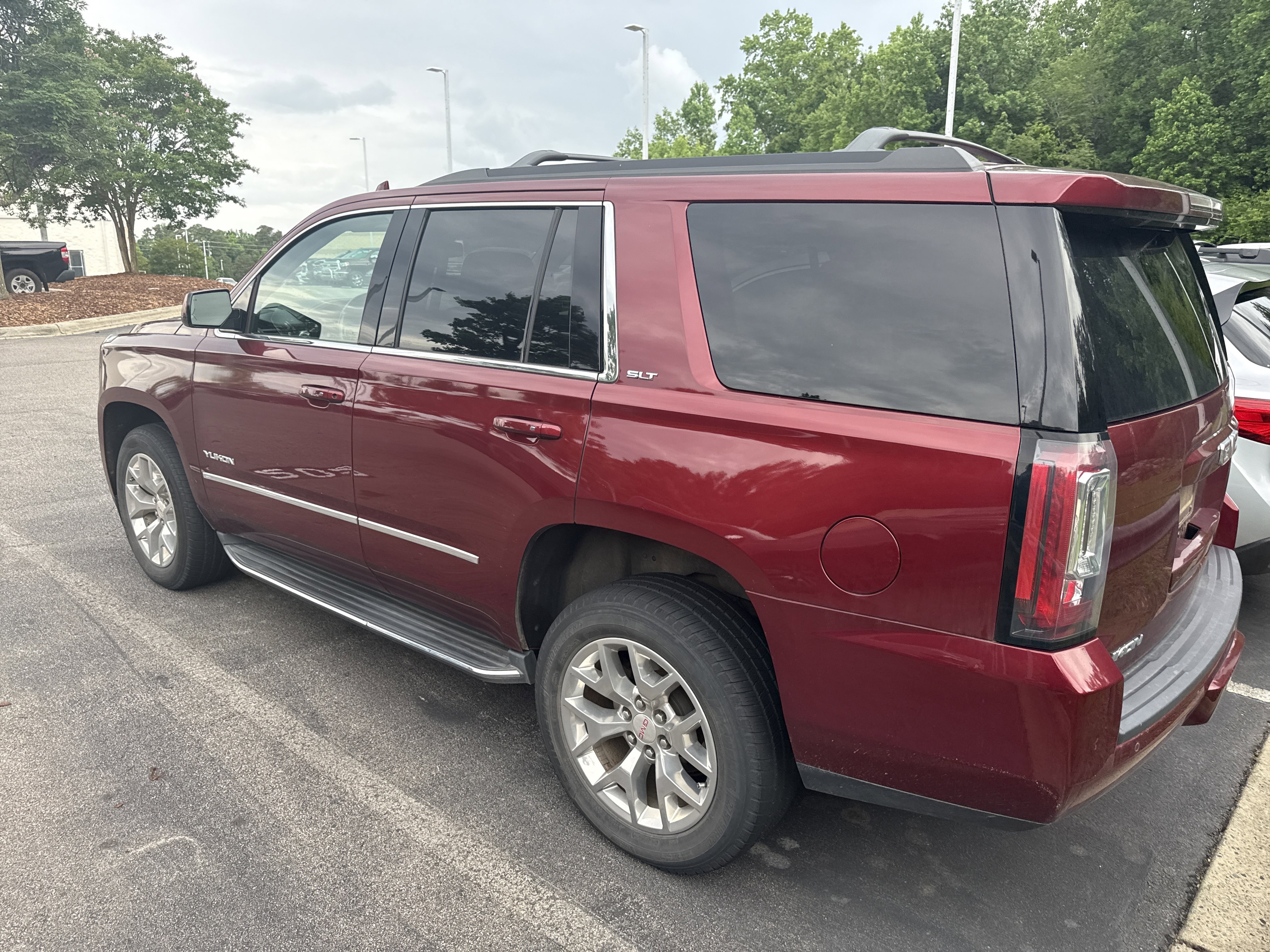 Used 2016 GMC Yukon SLT w/ Open Road Package AWD/4WD image 10