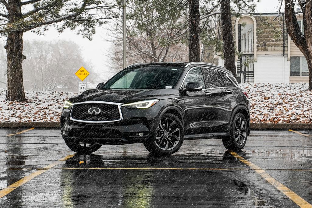 Used 2019 INFINITI QX50 Essential w/ Sensory Package image 1
