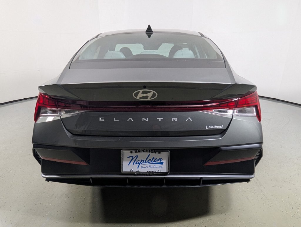 New 2026 Hyundai Elantra Limited FWD image 6