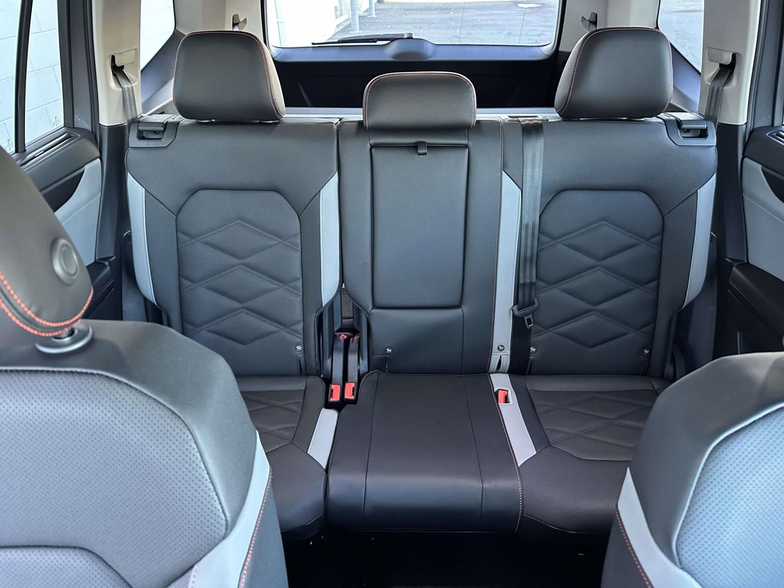 New 2026 Volkswagen Atlas Peak Edition image 14